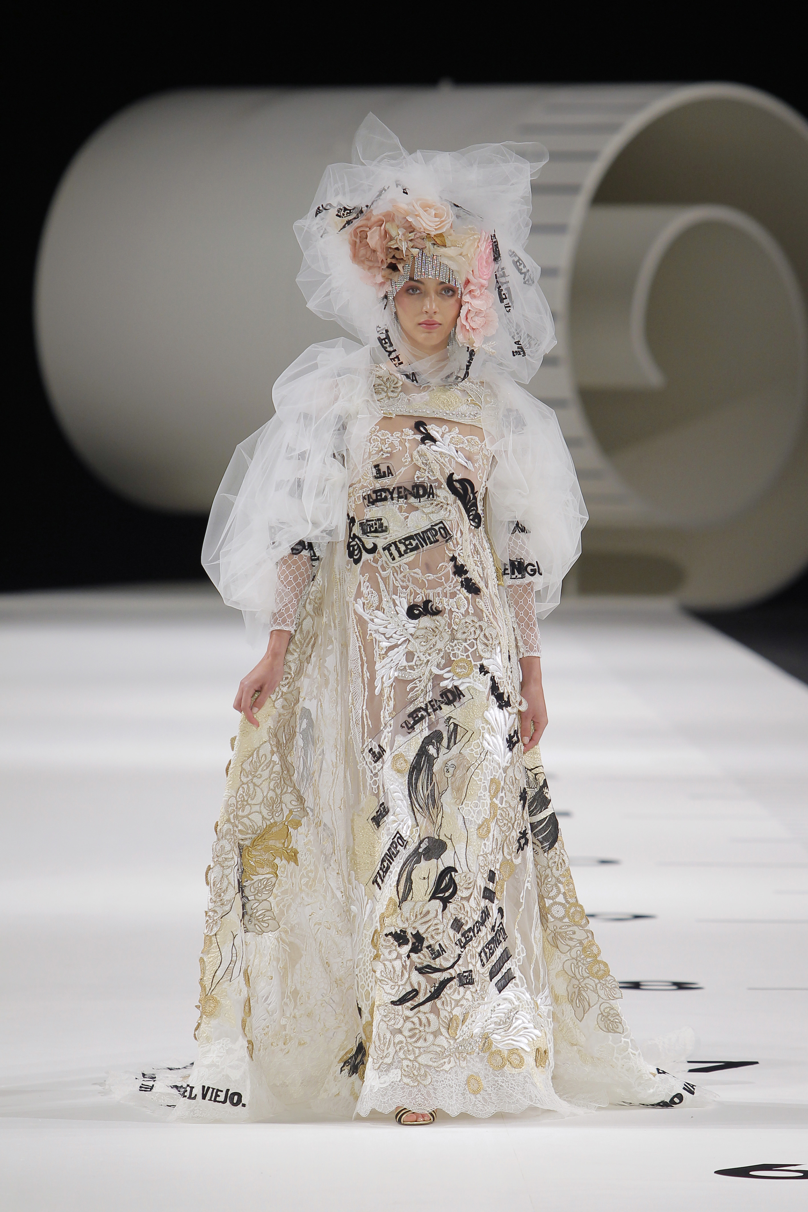 Yolan Cris Klimt Barcelona Bridal Fashion Week 28ª edición 